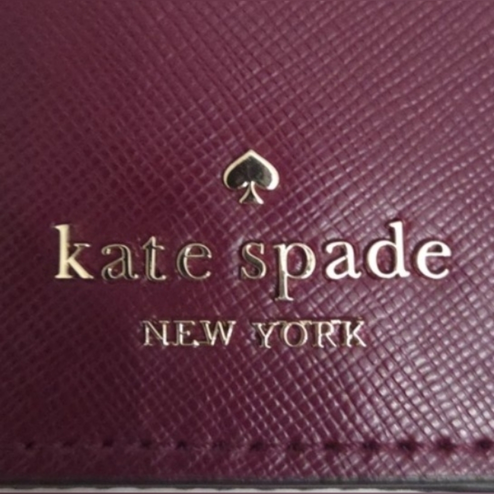 KATE SPADE💕NWOT Leather Crossbody Bag with Gold Logo - Picture 2 of 4